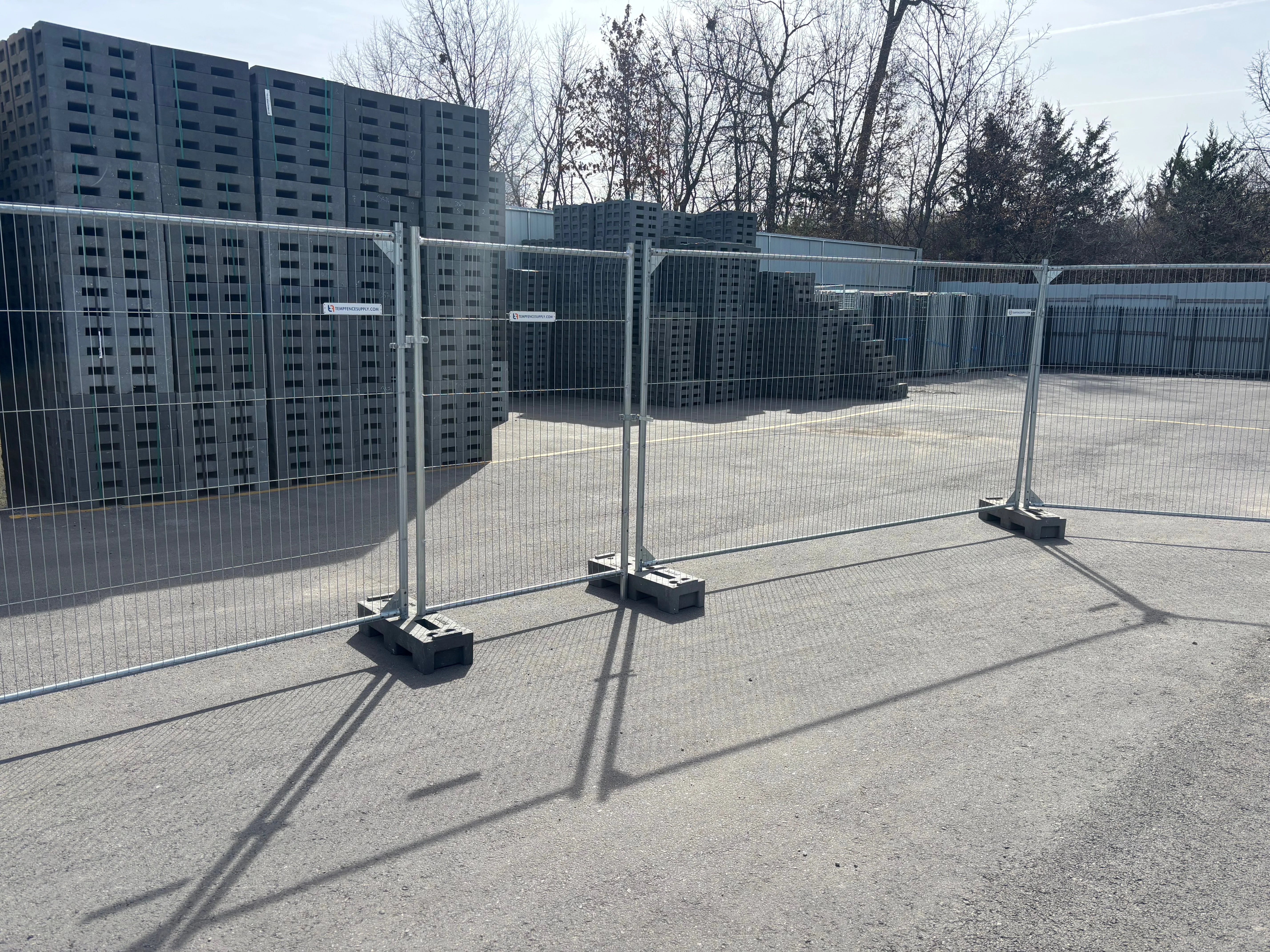 Anti-Climb Temporary Fence Panel - 6'6" Tall x 11'6" Wide: Single Swing Man Gate Kit - Image 7