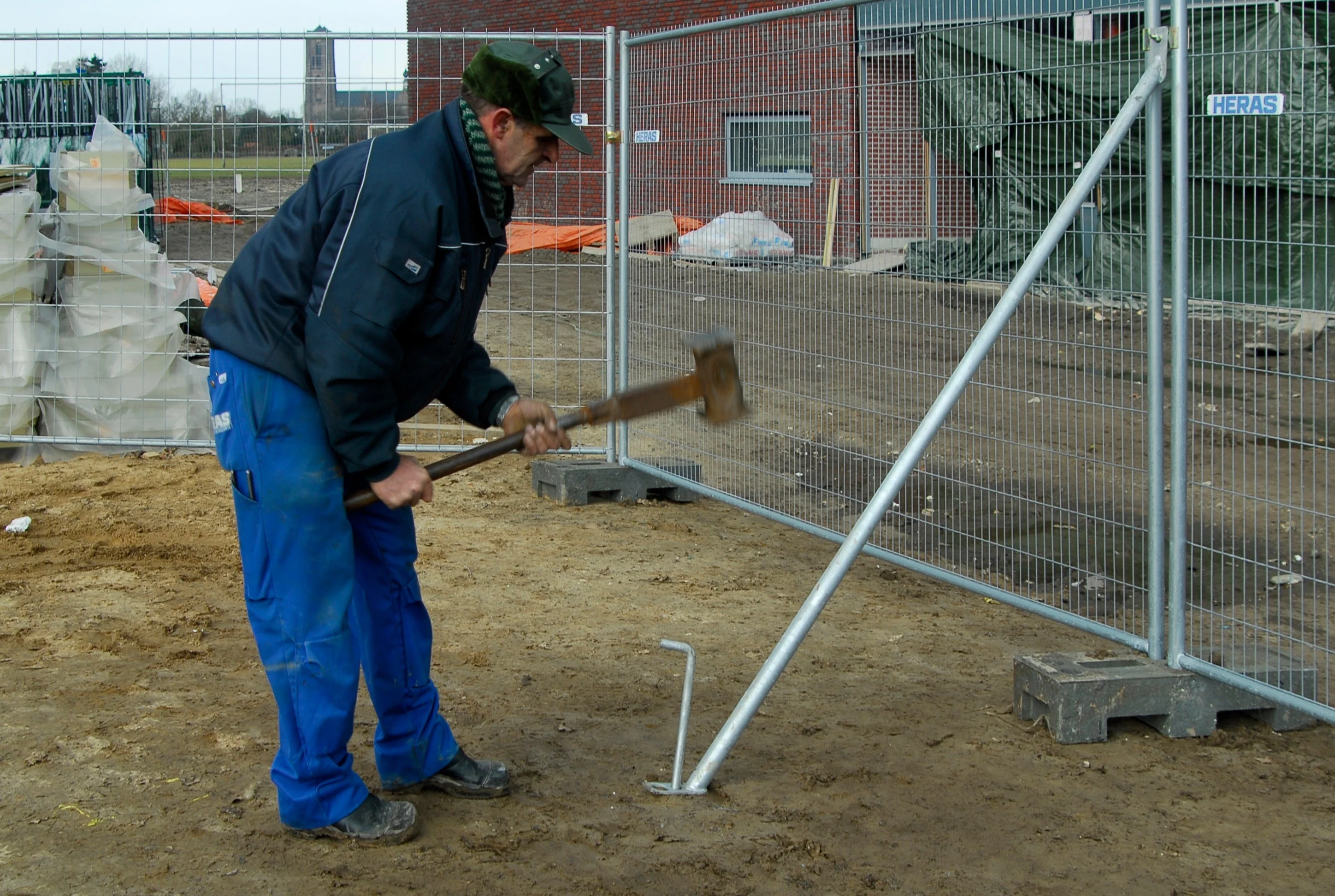 Temporary Fence Brace - Image 3