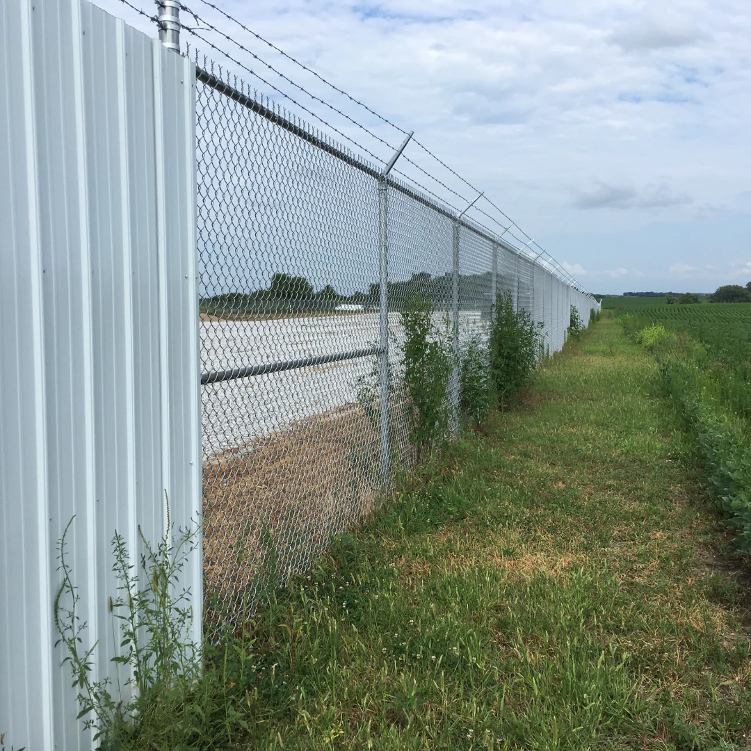 3 Wire Universal Barbed Wire Arm For Chain Link Fences - Image 2
